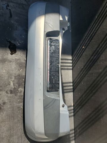 Бампер задний 8200142401 RENAULT