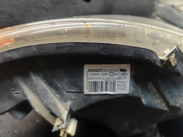 RENAULT 8200183921 Фара правая в наличии Львов