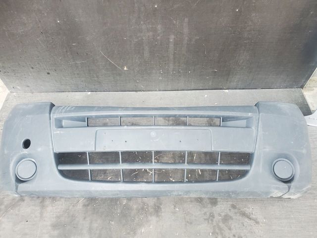RENAULT 8200197134 Бампер передний в наличии Павлоград