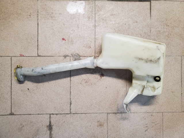 Бачок омывателя стекла Opel Vivaro A