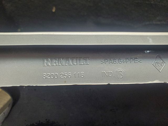 8200256118 RENAULT Крыло переднее правое купить в Ужгород