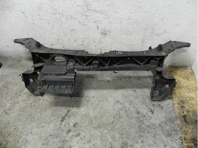 RENAULT 8200290143 Рамка радиатора в наличии Днепр