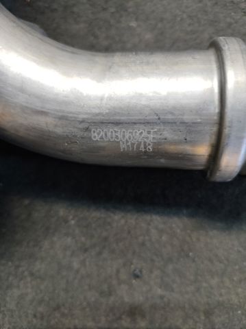 8200306925 RENAULT Патрубок воздушный, выход из турбины/компрессора (наддув) купить в Ирпень