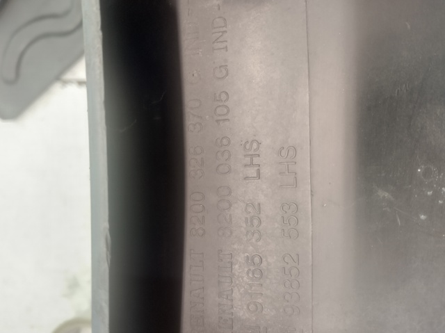 RENAULT 8200326370 Накладка стойки кузова в наличии Харьков
