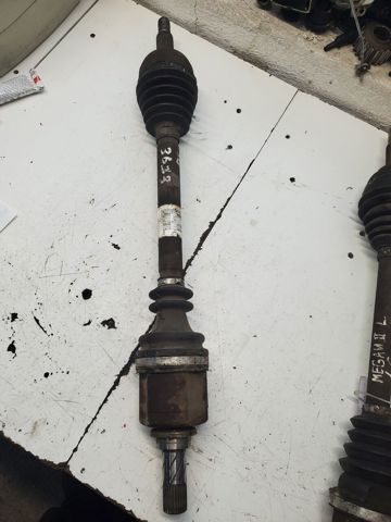 Левая полуось 8200330413 RENAULT