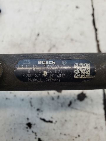 RENAULT 8200347176 Распределитель топлива (рампа) в наличии Черновцы