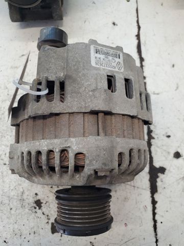 Генератор автомобильный 8200373636 RENAULT