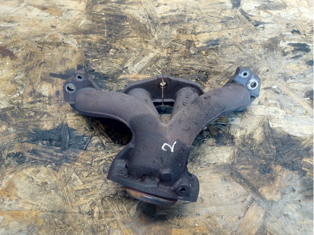 Газопроводы (коллектор выпускной) 8200383745 RENAULT