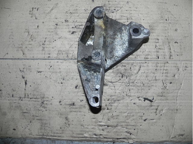 8200437464 RENAULT Подушка (опора) двигателя правая купить в Каменское