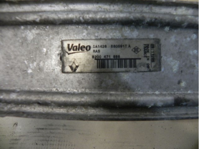 Охладитель наддувочного воздуха 8200471888 RENAULT