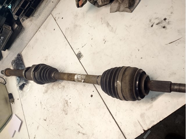 8200543478 RENAULT Полуось (привод) передняя правая купить в Полтава