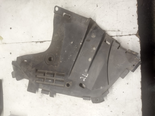 Защита бампера переднего, левая 8200595807 RENAULT