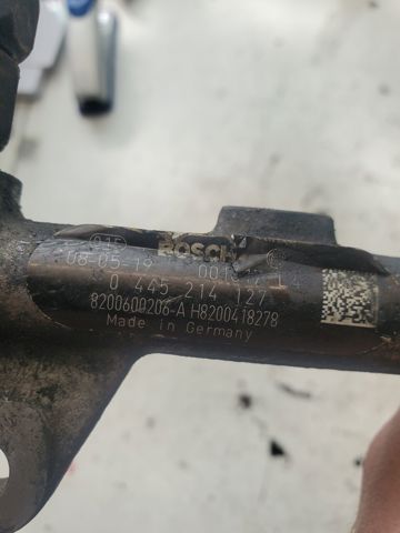 RENAULT 8200600206 Распределитель топлива (рампа) в наличии Киев
