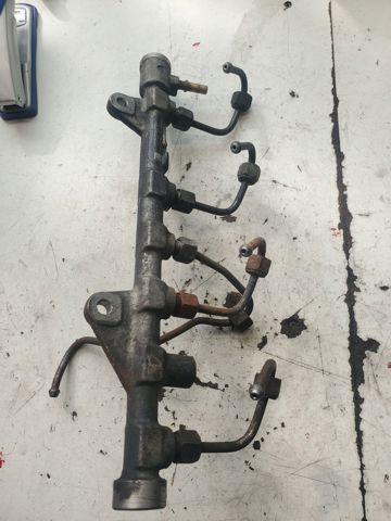 RENAULT 8200600206 Распределитель топлива (рампа) в наличии Днепр