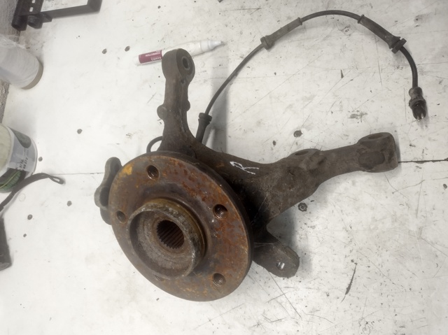 Цапфа поворотного кулака 8200630533 RENAULT