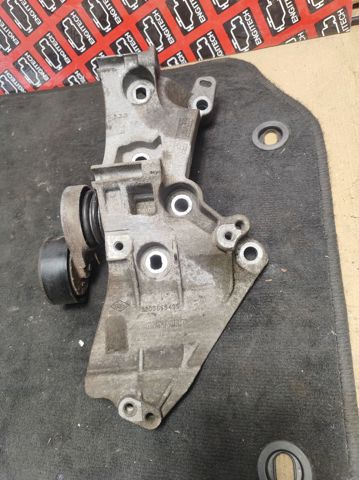 Крепление генератора 8200669495 RENAULT