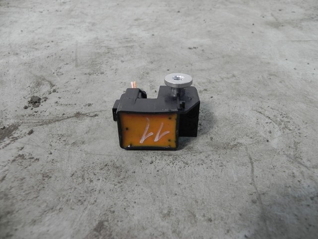 Датчик Эйрбэг передний 8200682396 RENAULT