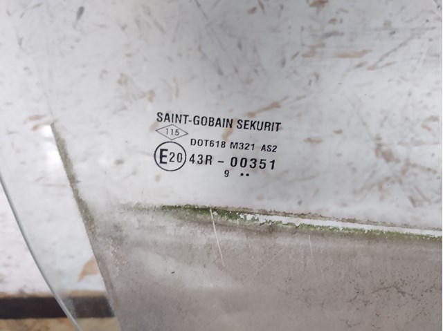 8200733026 RENAULT Стекло двери передней правой купить в Ровно