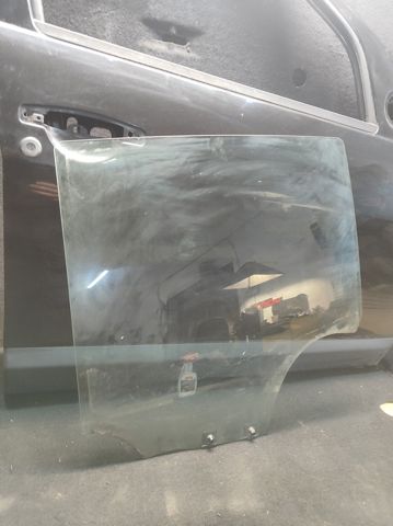 RENAULT 8200733041 Стекло двери задней левой в наличии Ровно