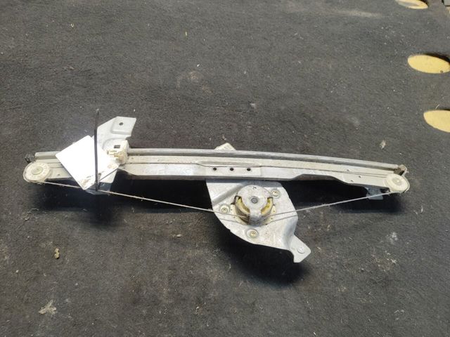 Подъемник механический ветрового стекла 82007338290 RENAULT