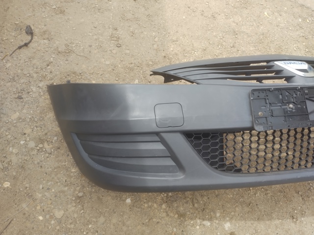 RENAULT 8200748275 Передний бампер в наличии Ужгород