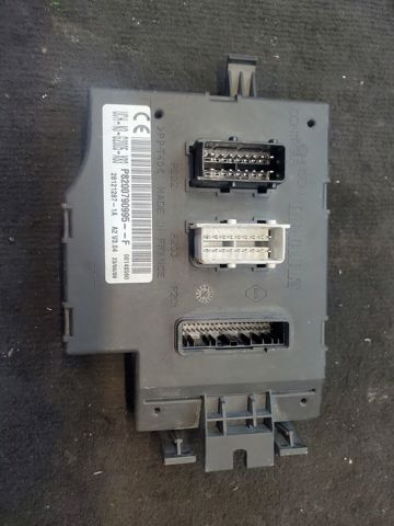 Модуль управления (ЭБУ) иммобилайзера 8200790995 RENAULT