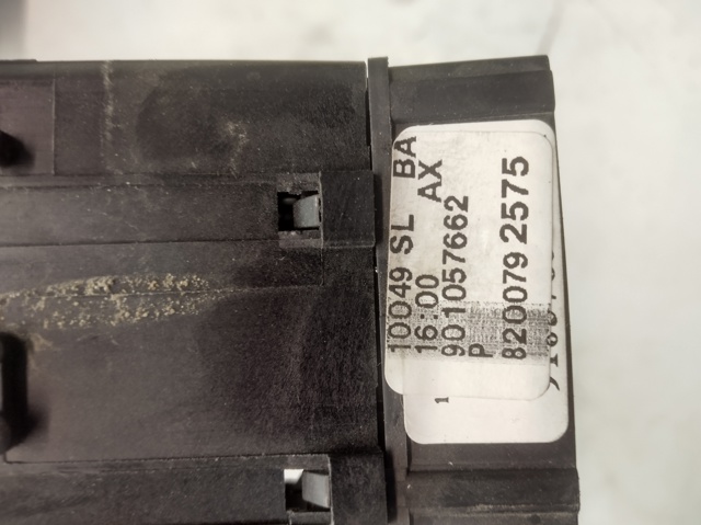 8200792575 RENAULT Правый подрулевой переключатель купить в Одесса
