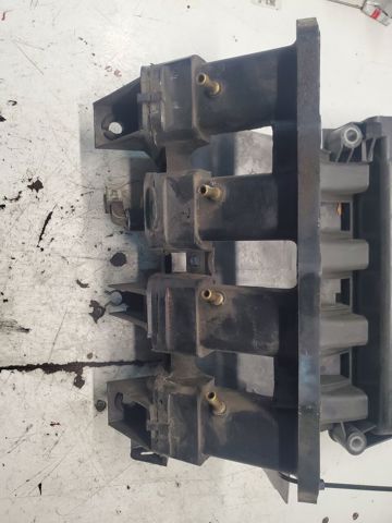RENAULT 8200880099 Коллектор впускной в наличии Украина