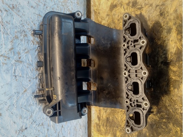 RENAULT 8200880099 Впускной коллектор в наличии Хмельницкий