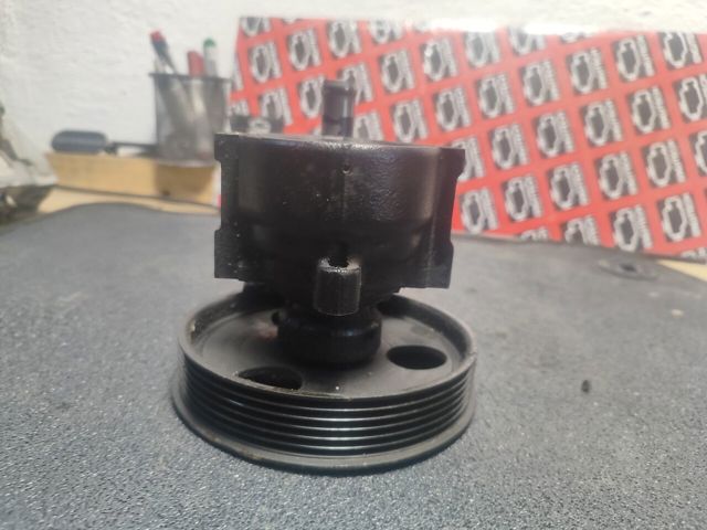 RENAULT 8200888500 Насос ГУР в наличии Ужгород