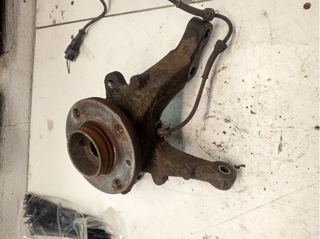8200898654 RENAULT Цапфа передняя левая купить в Чернигов