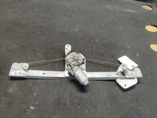 Стеклоподъемник (механизм перемещения стекла) 8200901102 RENAULT