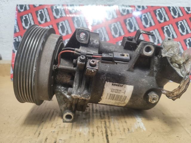Компрессор климатической установки 8201025121 RENAULT