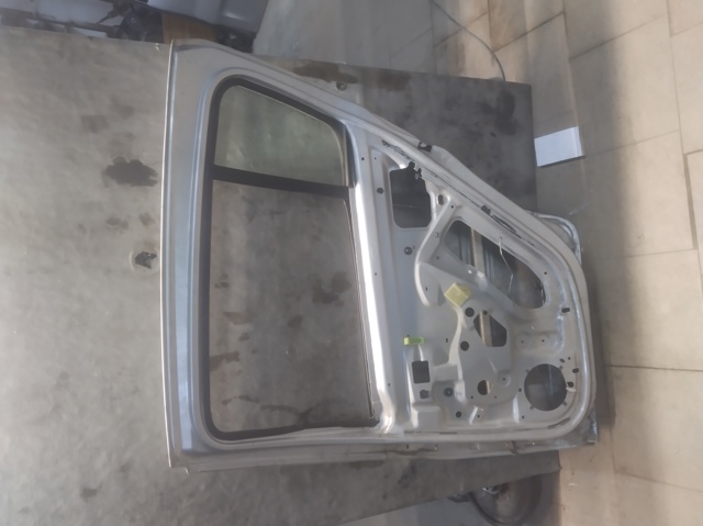 821006948R RENAULT Дверь задняя правая купить в Павлоград