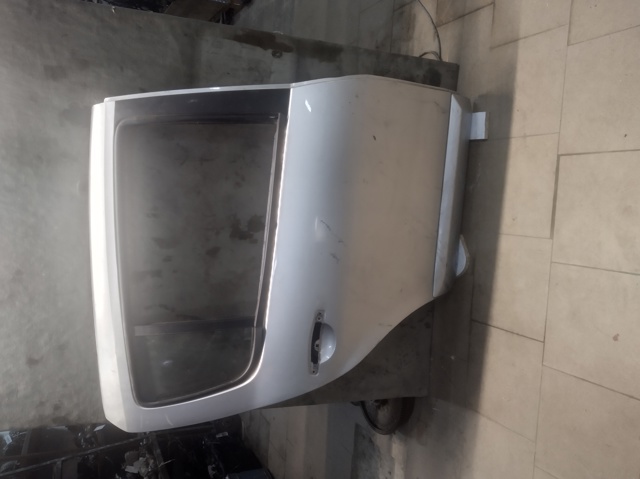RENAULT 821006948R Дверь задняя правая в наличии Житомир