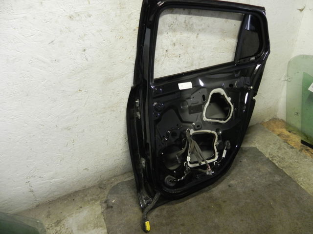RENAULT 821007080R Дверь задняя правая в наличии Сумы