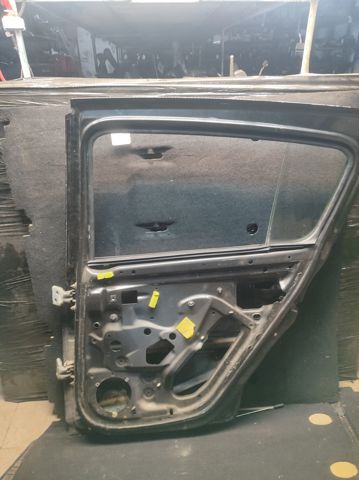 821008795R RENAULT Дверь задняя правая купить в Николаев