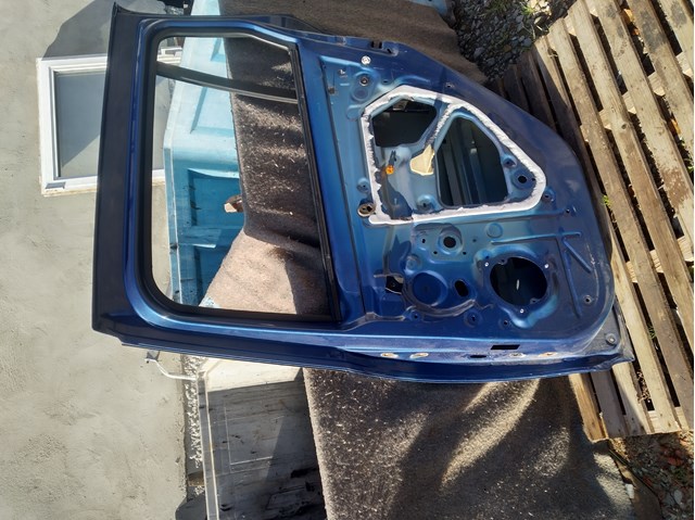RENAULT 821009562R Дверь задняя правая в наличии Чернигов
