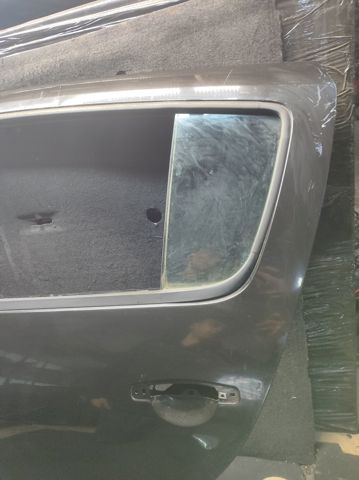 821012255R RENAULT Дверь задняя левая купить в Киев