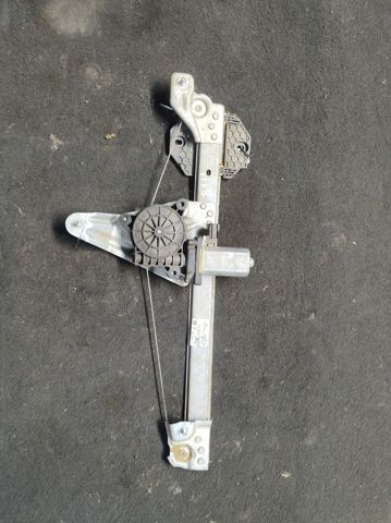 Стеклоподъемник левой задней двери 827211031R RENAULT