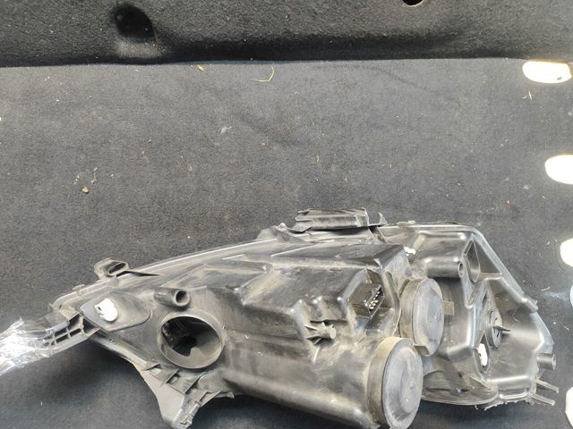 89902605 PEUGEOT Левая фара купить в Тернополь