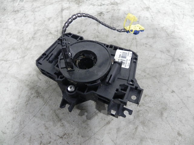 RENAULT 901057666 Правый подрулевой переключатель в наличии Ирпень