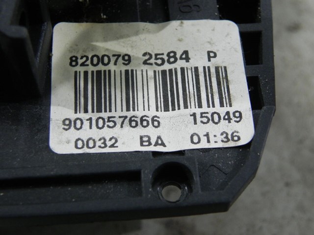 RENAULT 901057666 Правый подрулевой переключатель в наличии Тернополь