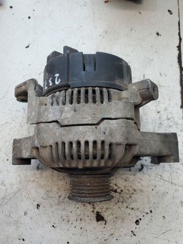 Автомобильный генератор 90413760 OPEL