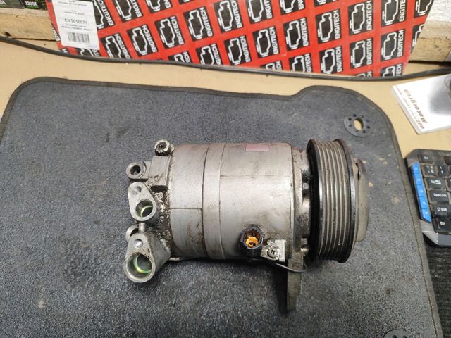 Компрессор климатической установки 92600CA01C NISSAN