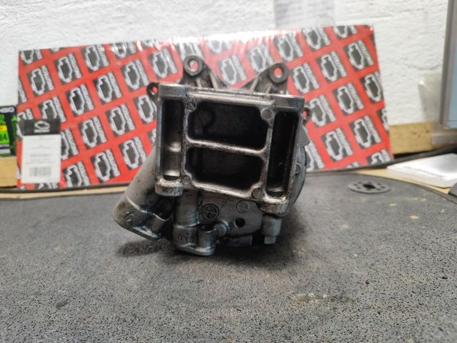 92600CA01C NISSAN Компрессор кондиционера купить в Винница