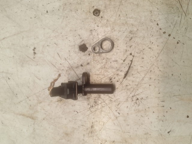 Датчик частоты вращения коленвала Ford Focus I