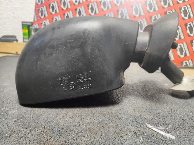 963015207R RENAULT Правое зеркало купить в Сумы