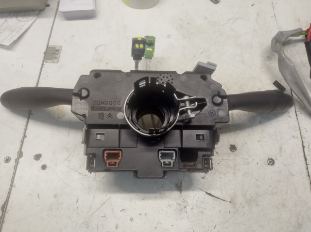 96605668XT PEUGEOT Переключатель подрулевой, в сборе купить в Львов