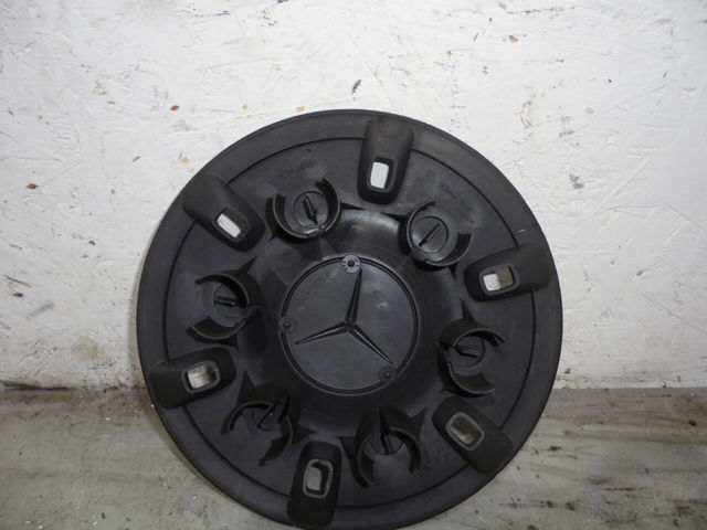 MERCEDES A9064010025 Колпак колесного диска в наличии Николаев